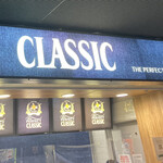 THE PERFECT CLASSIC BAR - 