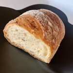 ブーランジェリー・ジャンゴ - ローストポテトブレッド410円