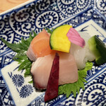 炭火割烹 蔓ききょう - お刺身　琵琶湖産アマゴ、サワラ、ケンサキ