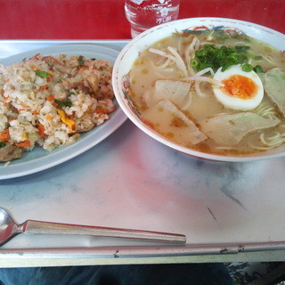 港栄ラーメン_0