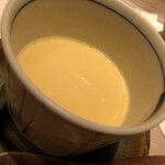 たかおか - はまぐりの出汁が美味しい茶碗蒸し
      