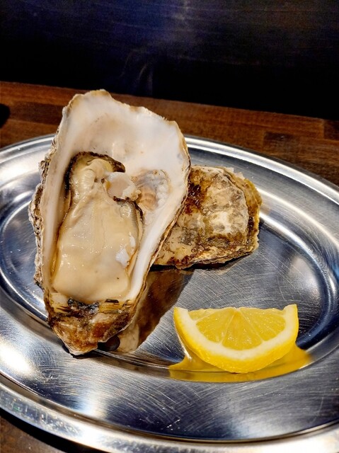 炉ばた屋 鶴吉 出抜小路店 - 小樽（居酒屋）の写真