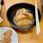 四ツ木製麺所 - 鶏と大根の煮もの