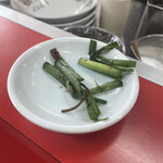 ぶんりゅう - 大将のおつまみ②ニラの漬物