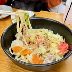 四ツ木製麺所 - メニューに焼うどん復活していました！