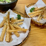 四ツ木製麺所 - フライド大根