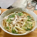 四ツ木製麺所 - 〆ではずせないかすうどん