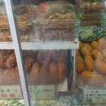 渡辺精肉店 - 惣菜コーナー