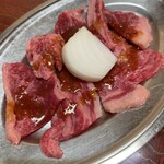 ひろ焼肉 - カルビ880円