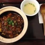中国麺飯 勇・山芋入り麻婆豆腐の土鍋ごはん