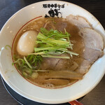 豚骨中華そば がんたれ - Ｗスープ[玉子入り] ¥930(税込)