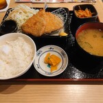 目利きの銀次 - 日替わり定食（800円）