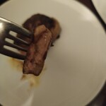 トラットリア ヴィヴァーチェ - フォアグラ、誕生日だから大きなのをどうぞって、取り分けてくれた瞬間に食べていたよ。(笑)❤