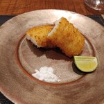 傳 - (2022/5 訪問)鱧フライ。ふんわり感と弾力が心地好い。