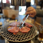 炭火焼肉ホルモン うらら - 