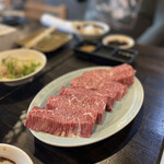 炭火焼肉ホルモン うらら - 