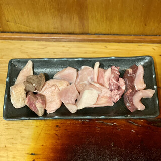 立喰い焼肉 治郎丸_0