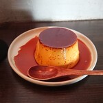 プレッソ カフェ&バー - 自家製プリン650円