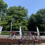 中国料理 峨嵋山 - 雲一つなく青空の下、ロードバイクで物見山