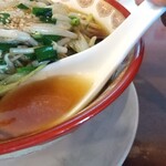 房州麺処 麺屋ちゃいなはうす - 肉ニラもやしラーメンのスープ