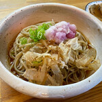 又八庵そば処 - （越前）おろし蕎麦800円　勿論大野在来種の十割蕎麦