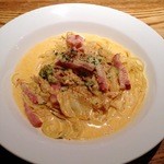 ブロックベーコンとキムチのクリームパスタ