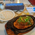 レストラン やまがた - ハンバーグスパゲッティとライス