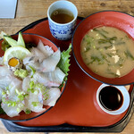 活魚問屋 海寶 - ハマチ(カンパチ)丼