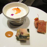 北海道焼肉 北うし - 【前菜】ホワイトアスパラの冷製スープ(キャビアと治療した雲丹) ・ツブのテリーヌ・和牛テールのリエット