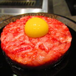 北海道焼肉 北うし - 【前菜】びえい和牛サーロインのとろけるユッケ