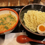 つけ麺らぁ麺油そば六朗 - 