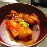 北海道焼肉 北うし - 【前菜】完熟パインと蛍烏賊のキムチ