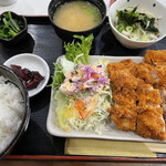 大鶴 - チキンカツ定食 ¥830