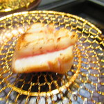 北海道焼肉 北うし - 【アミューズスペシャリティ】毛蟹の春巻き(牛ミノを毛蟹ソースで) 