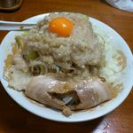 Kaeru - 油めん 野菜、玉ねぎ、生たまごトッピング