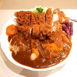 丸山吉平 - 肩ロースカツカレー豚角煮マシ（2013年2月27日）