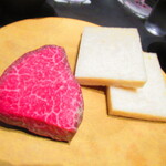 北海道焼肉 北うし - 【特選２】3週間熟成/知床和牛ヒレのステーキサンド