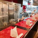 くいしんぼー山中 - 店内