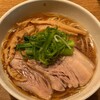 Chuukasoba Touri - 限定のサバ煮干し醤油ラーメンとトッピングのチャーシュー