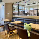 喫茶&軽食 ブリヤン カフェ - 「どこのお席がいい？」