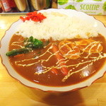 神田カレー - 玉子カレーのソーセージ乗せ