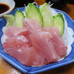魚庭 - 本まぐろ　３９０円