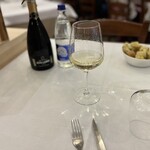 Trattoria Perla Cafe - スプマンテ(spumante) をボトルでもらう