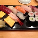 Tsukiji Sushikou - ビジネスランチ、お椀もつきます