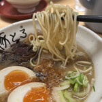 Kagoshima Ra-Men Tontoro - 麺は細麺、ストレート