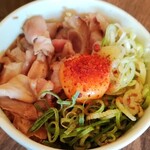 近江熟成醤油ラーメン 十二分屋 - 十二分屋丼