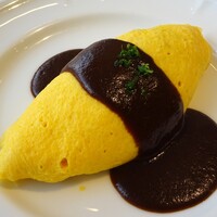 厳選洋食さくらい - オムライス デミグラスソース ハーフ