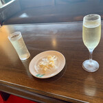 アクア ダイニング - 