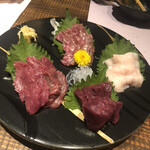 本格馬肉料理 ゆい - 馬刺し