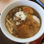 里山製麺 - 料理写真:醤油ラーメン 750円